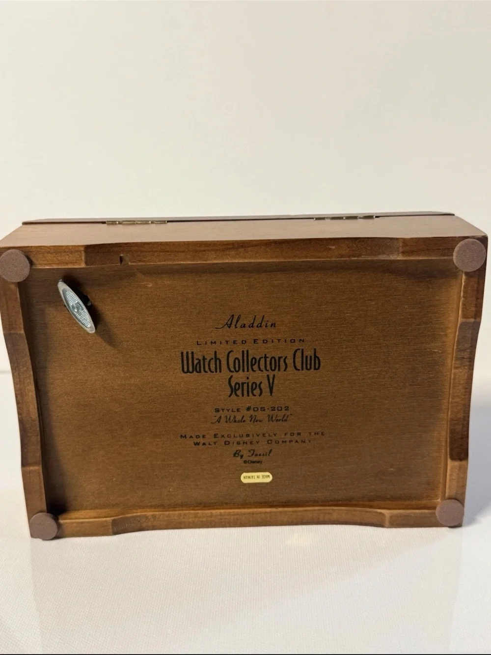 Fossil 1997 Disney Collectors Series V Limited Edition Watch Music Box